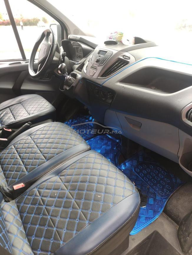 ford transit  très bon état (consommation mzyana) 