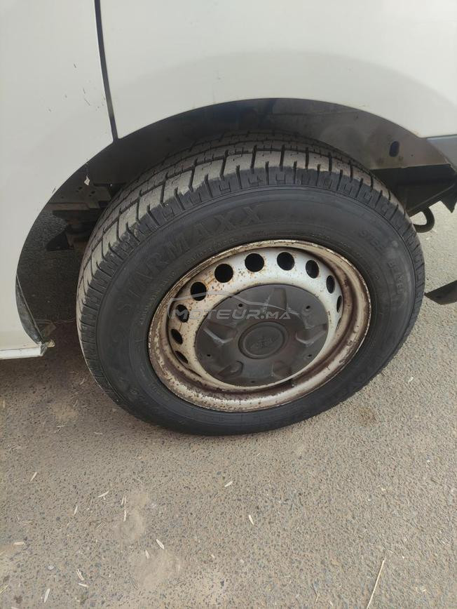 ford transit  très bon état (consommation mzyana) 