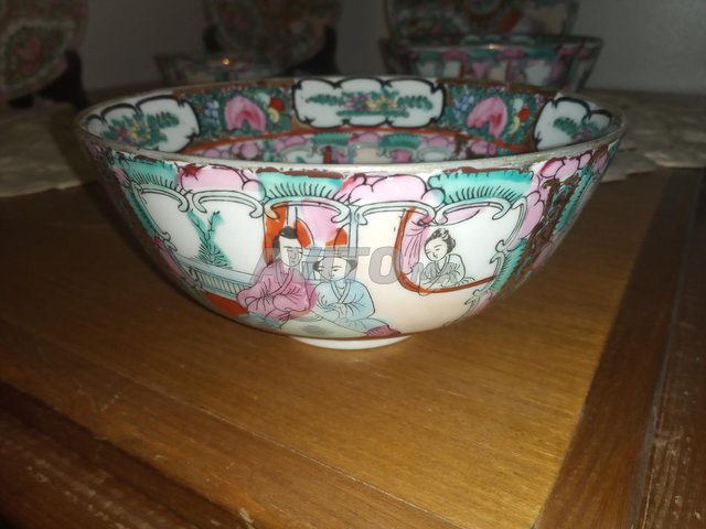 Bols et assiettes chinois