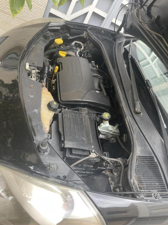 Renault Clio Essence Manuelle 2013 à Tanger