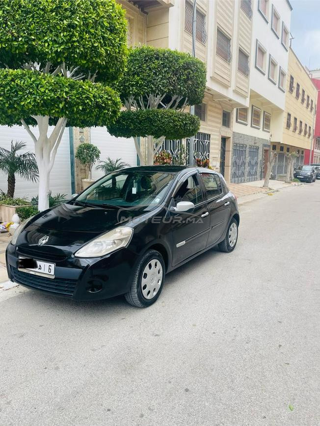 Renault Clio Essence Manuelle 2013 à Tanger