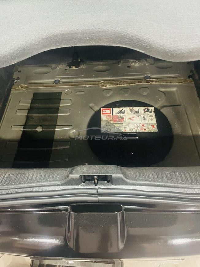Renault Clio Essence Manuelle 2013 à Tanger