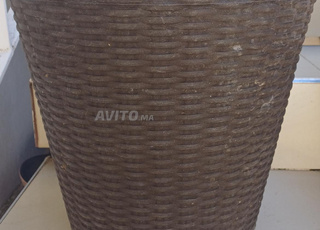 Pot en plastique robuste