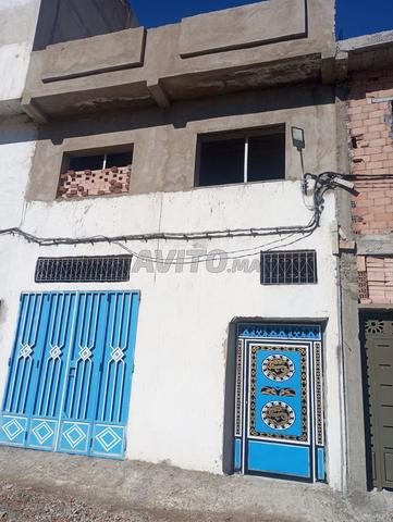 Garage et un étage à vendre à Tanger 