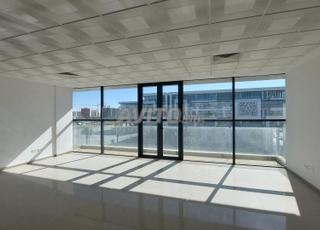 مكاتب عالية الجودة للإيجار في الحمريا