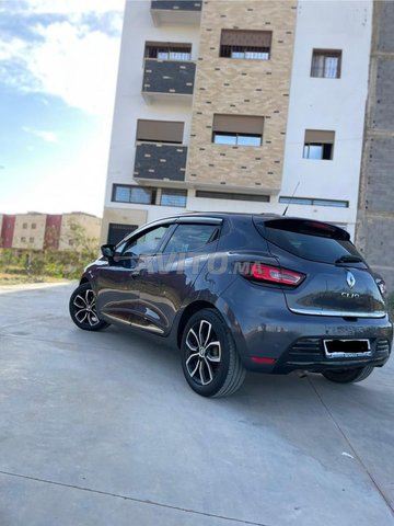 clio 4.  intense.  Modèle. 2020
