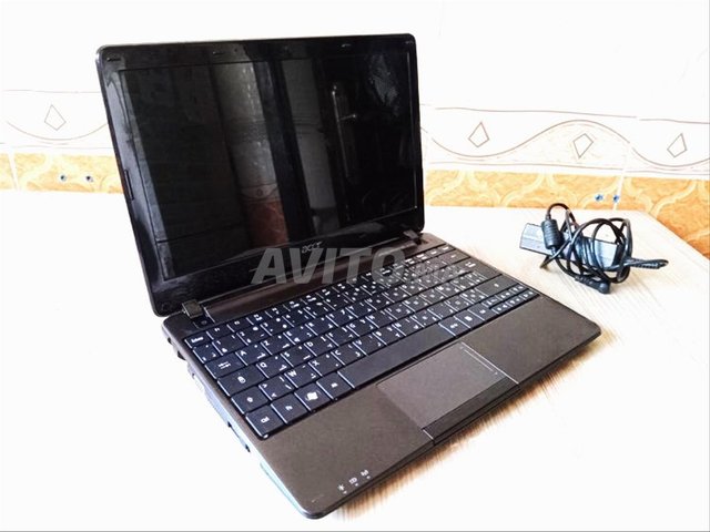 Pc Acer slim wndows10 12pouce 320/4Go exelent etat