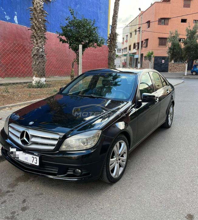 Mercedes-Benz 220 Diesel Manuelle 2010 à Salé