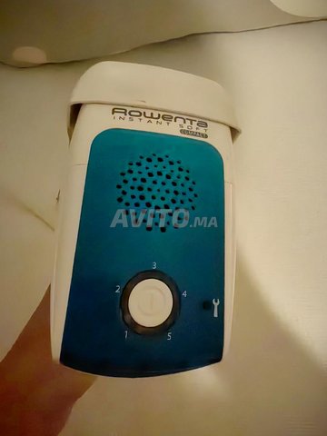 جهاز إزالة الشعر بالنبض الضوئي