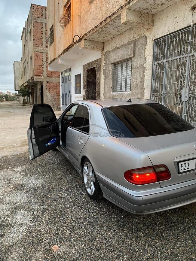 Mercedes-Benz 270 Diesel Manuelle 2001 à Nador