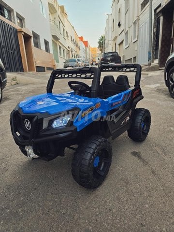 VOITURE ÉLECTRIQUE MERCEDES MINI 4x4 .سيارة أطفال
