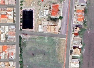 terrain nu pour hammam et four à 5 façades 