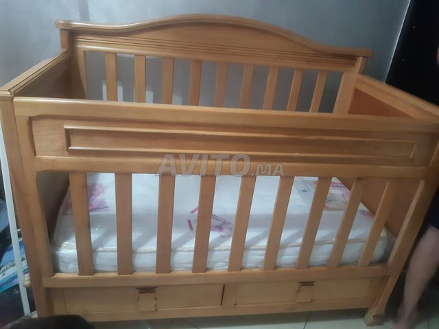 Lit et matelas bébé