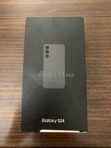 samsung galaxy s24 normal