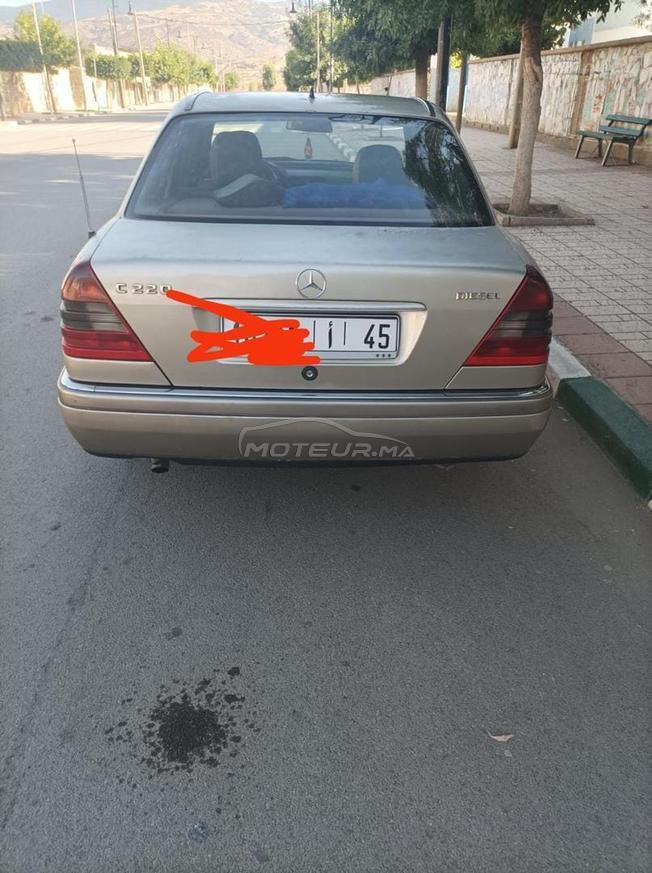 Mercedes-Benz 220 Diesel Manuelle 1994 à Targuist