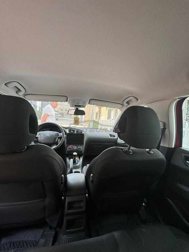 Voiture C4 a vendre tres bonne etat