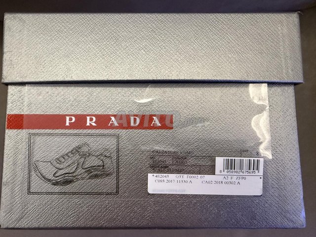 Chaussures Prada Homme neuf jamais porté 