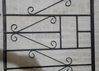 ثلاثة شبابيك حديدية قياسات  