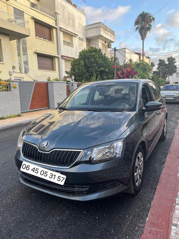 Skoda Fabia Essence Manuelle 2017 à Rabat