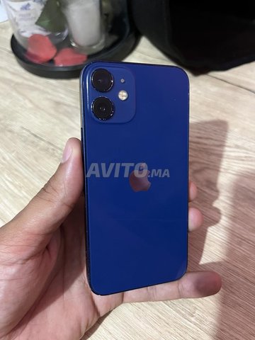 Iphone 12 mini bleu 128gb premier main