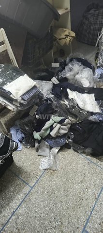 100 pièces Vêtements LC waikiki 