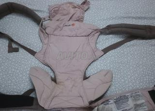 Porte bébé en trés bon état 