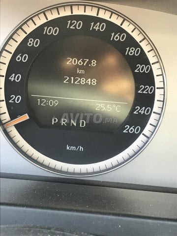 Mercedes-Benz C 220 Diesel Automatique 2008 à Salé