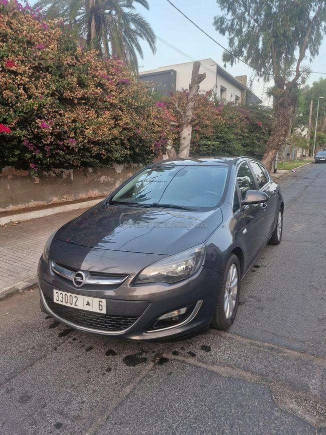 Opel Astra Diesel Manuelle 2014 à Casablanca