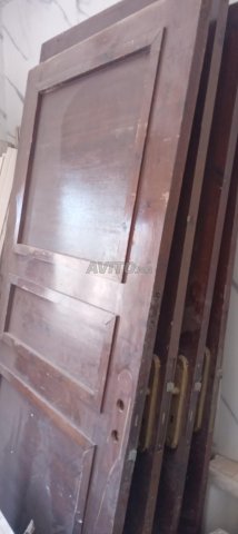 للبيع بيبان وريدوات ورخام