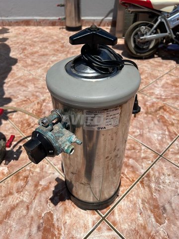 4 bouteilles (filtres à eau professionnels)