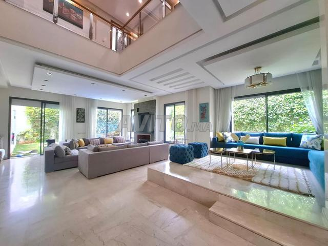 Superbe Villa Vue sur Mer à Ain Diab Ext. à Vendre