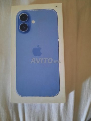 iphone 16 256 bleu marine.