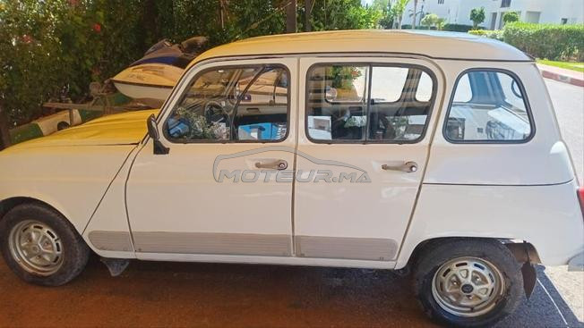r4 à vendre