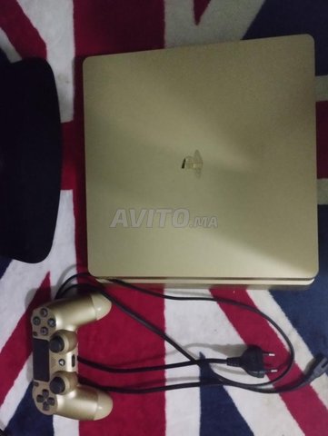 ps4 slim bon état 