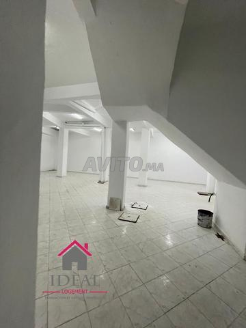 Un très beau local commercial angle à beauséjour 