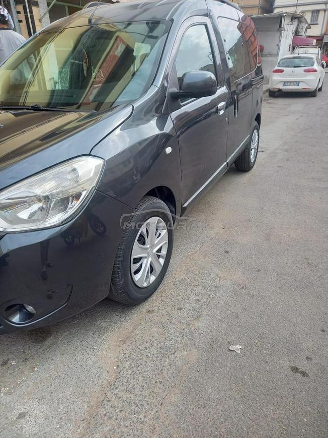 داسيا شبه جديد 