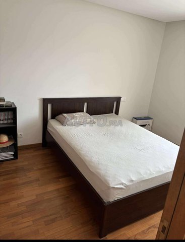  lit 160x200 ,avec cadre de lit IKEA SONGESAND 