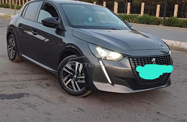 Peugeot 208 Diesel Manuelle 2023 à Nador