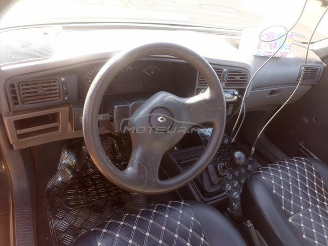 Renault 19