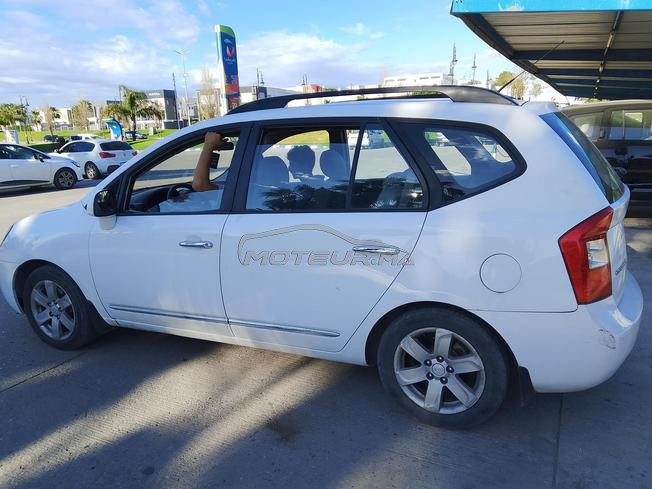 Kia carens 