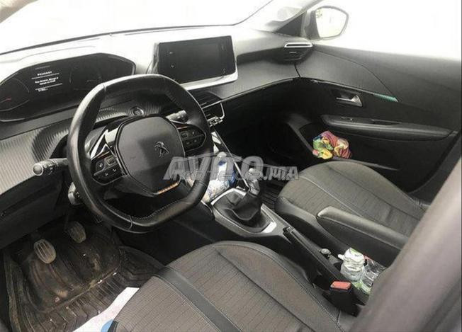 Peugeot 208 Diesel Manuelle 2021 à Temara