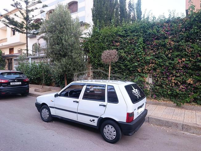 Fiat uno essence 