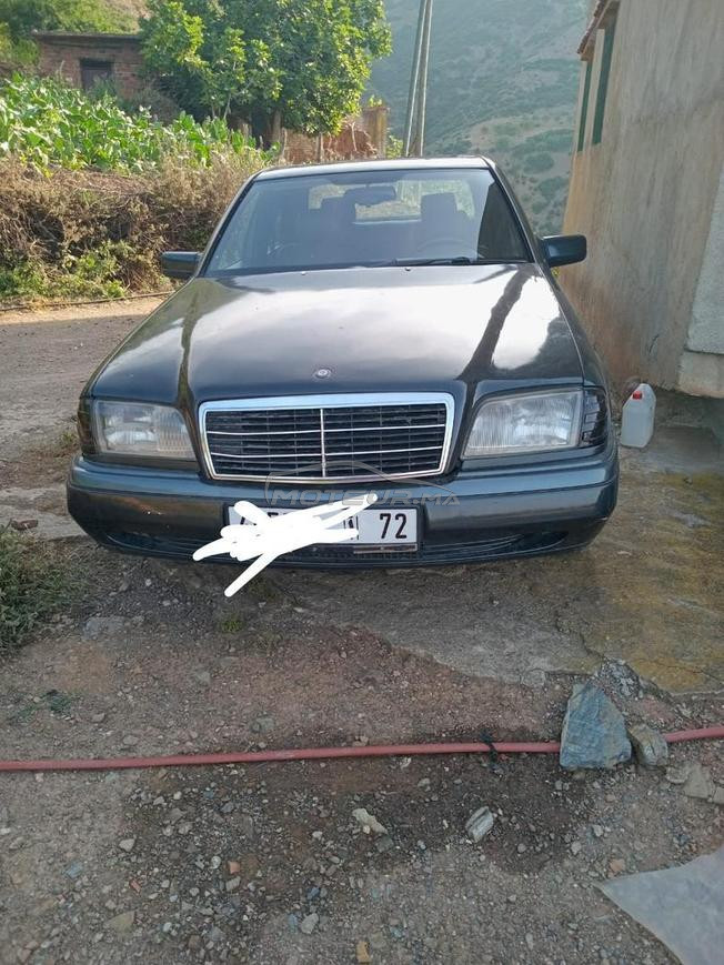 Mercedes-Benz 220 Diesel Manuelle 1997 à Martil