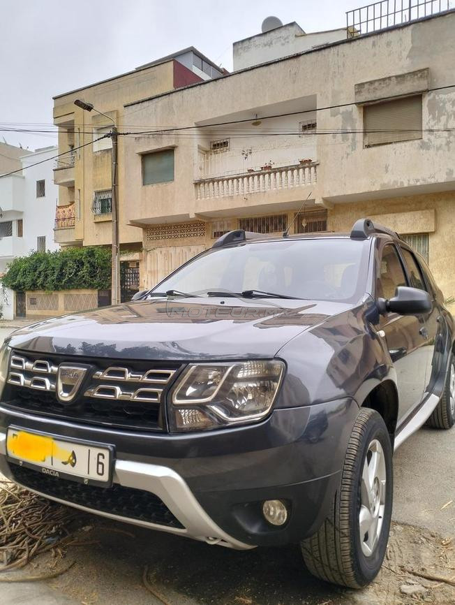 Dacia duster mzal jdida 