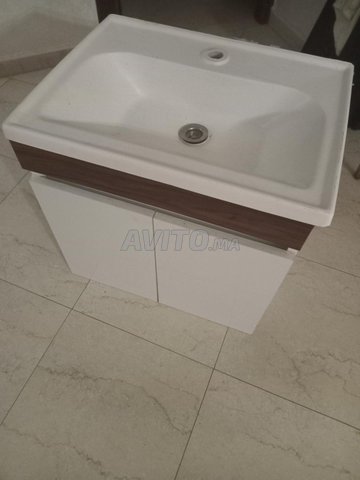 lavabo toilette en bon qualite