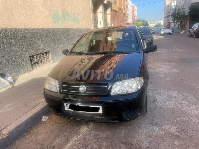 Fiat Punto Essence Manuelle 2011 à Casablanca