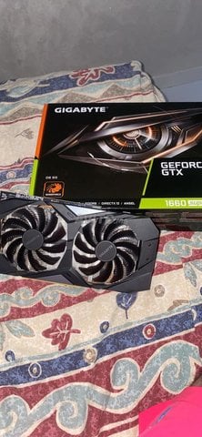 GTX 1660 SUPER 6GB GDDR6 Comme neuf