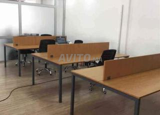 un bureau open pour le travaill collective