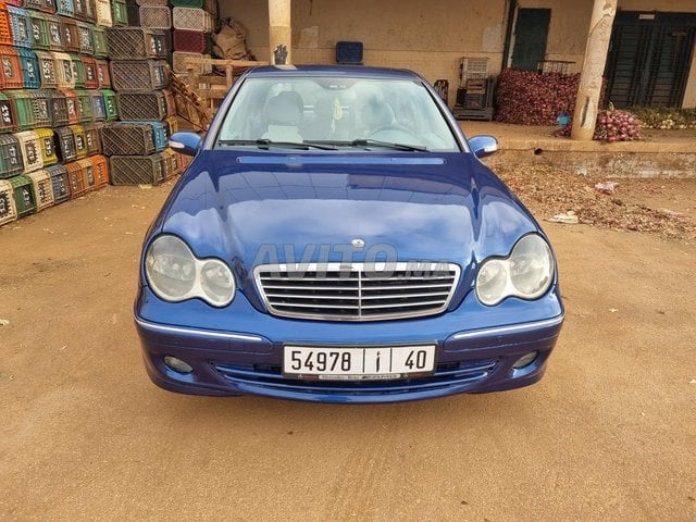 Mercedes220 