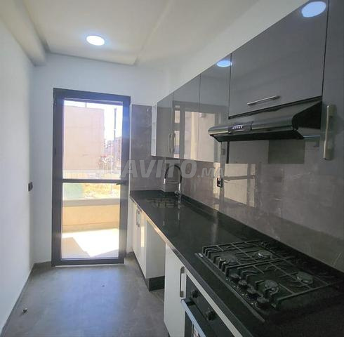 Appartement à vendre 66 m² à Dar Bouazza - 2